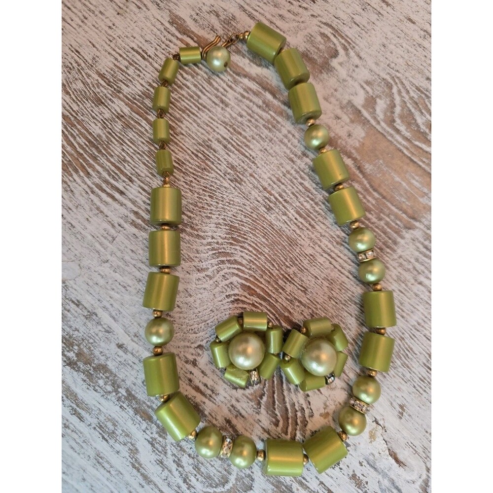Vintage Lime Green Lucite Necklace Clip Earrings Set Rhinestone Spacer 16" #450